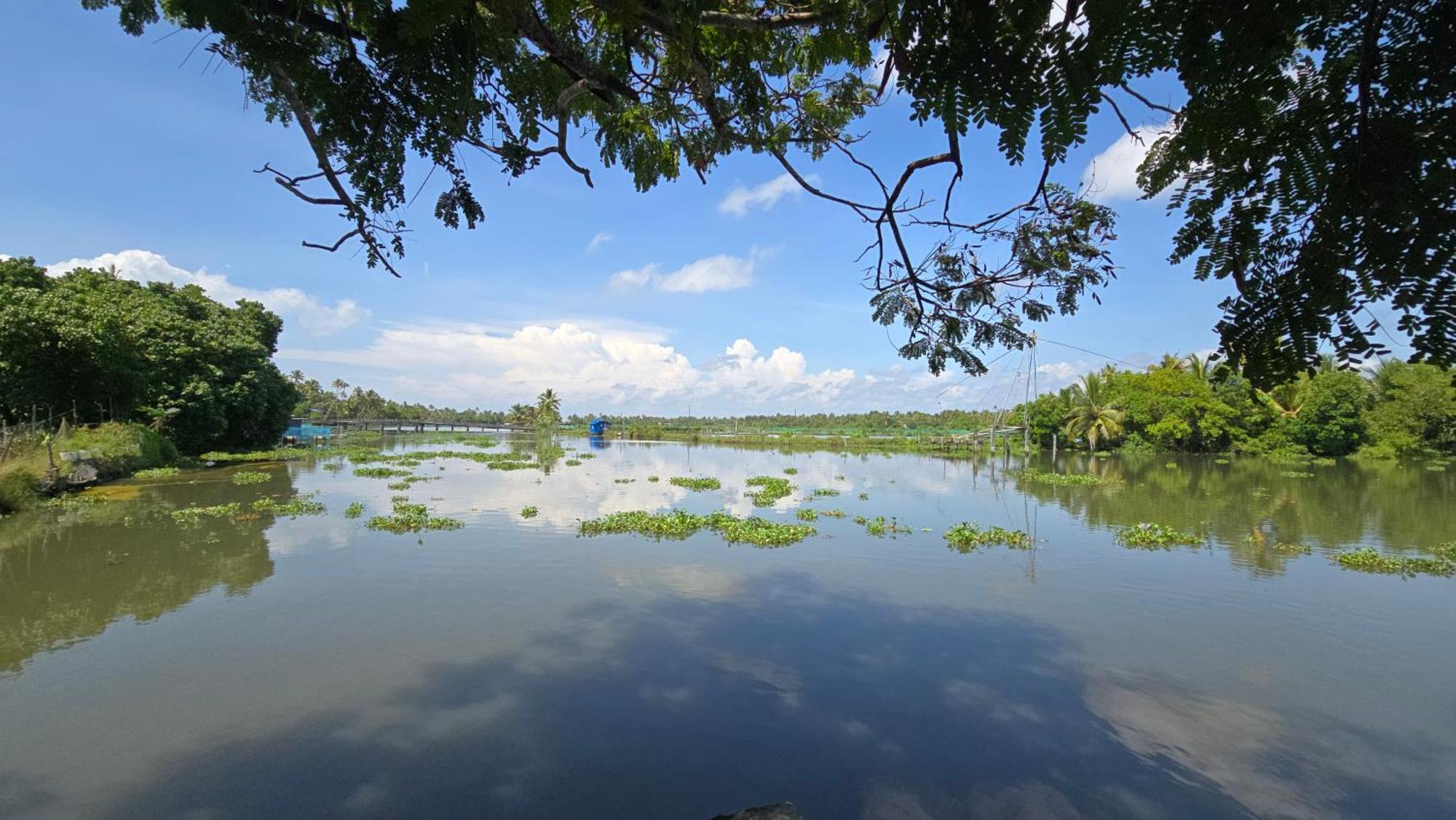 Pradeep'S Backwater Villa Kochi Exterior photo