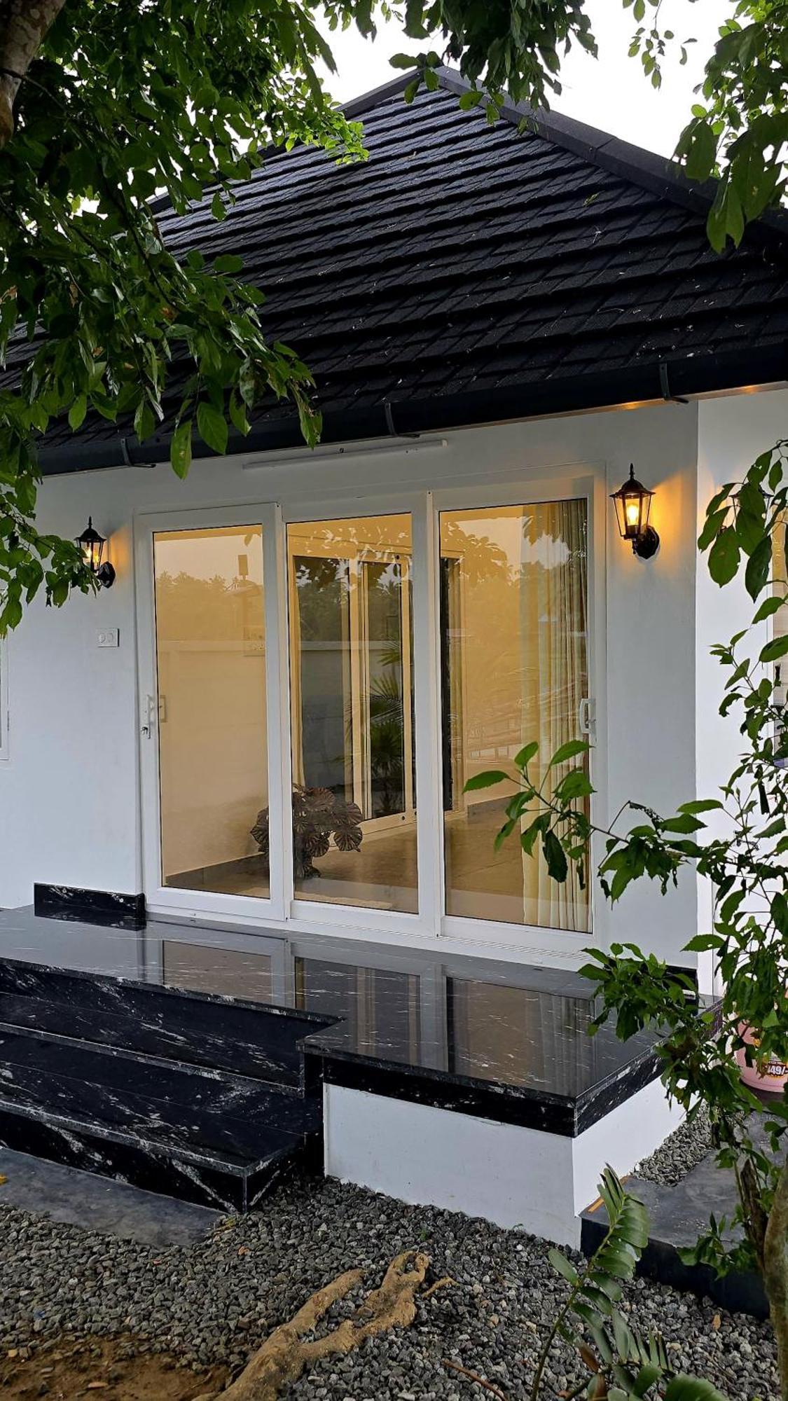 Pradeep'S Backwater Villa Kochi Exterior photo
